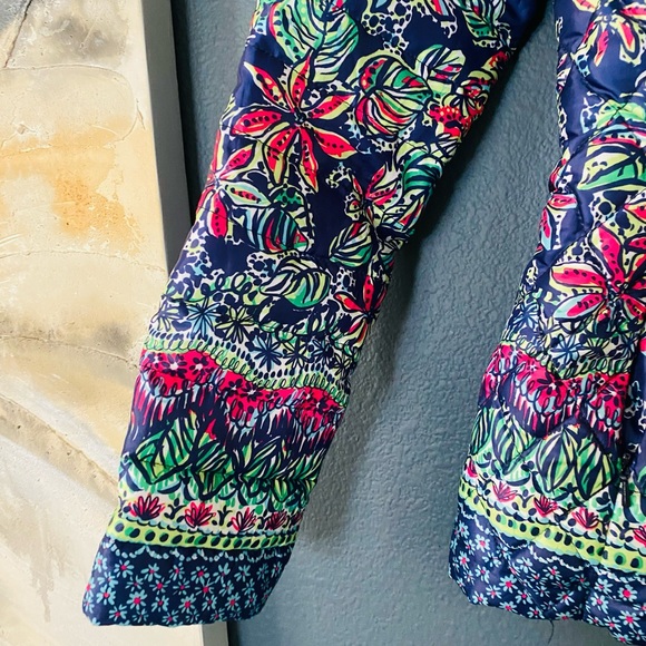 Lilly Pulitzer reversable Puffer style jacket size XS - Picture 3 of 7